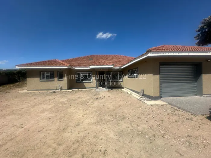 4 Bedroom House to Rent in Waterfalls