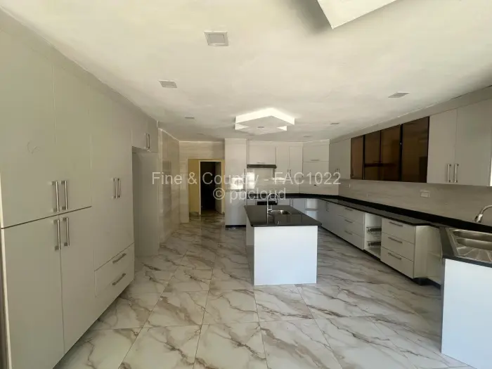 4 Bedroom House to Rent in Waterfalls