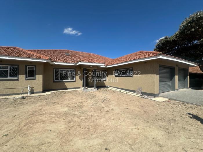 4 Bedroom House to Rent in Waterfalls, Harare