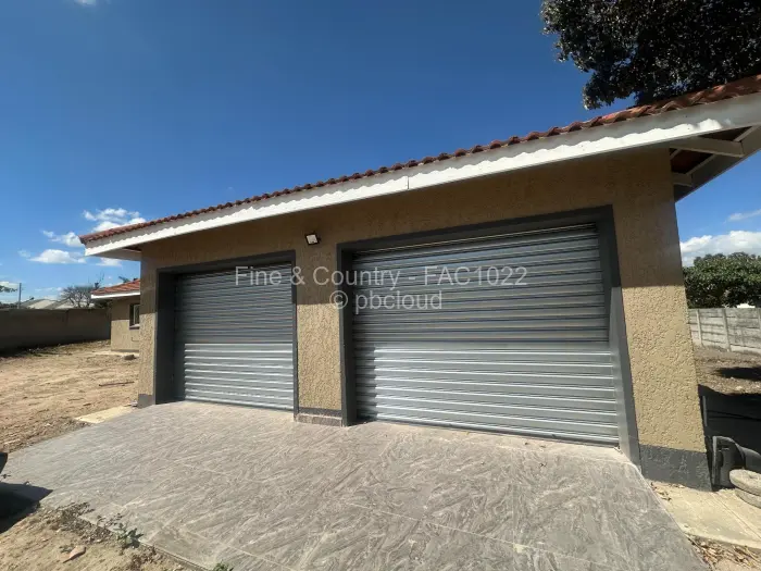 4 Bedroom House to Rent in Waterfalls
