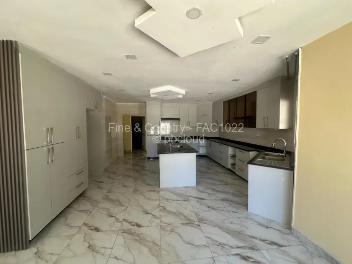 4 Bedroom House to Rent in Waterfalls