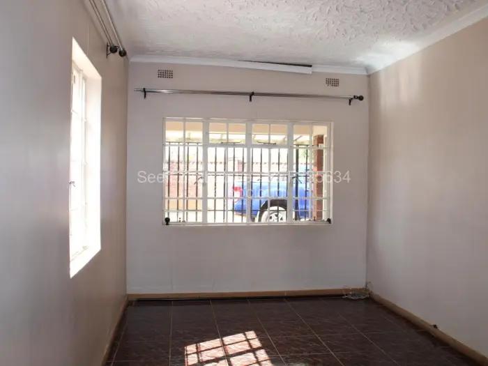 4 Bedroom House to Rent in Emerald Hill, Harare