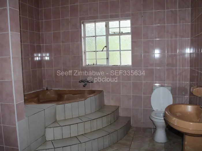 4 Bedroom House to Rent in Emerald Hill, Harare