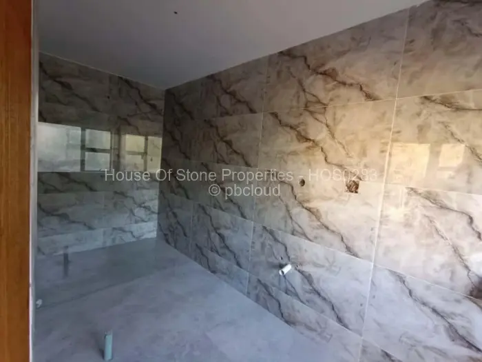 Townhouse/Cluster for Sale in Highlands, Harare