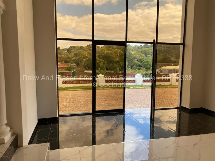 Townhouse/Cluster for Sale in Borrowdale, Harare