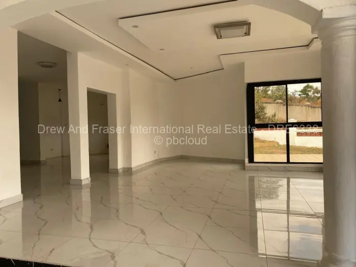 Townhouse/Cluster for Sale in Borrowdale, Harare