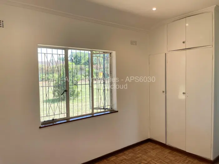 3 Bedroom Cottage/Garden Flat to Rent in Avondale