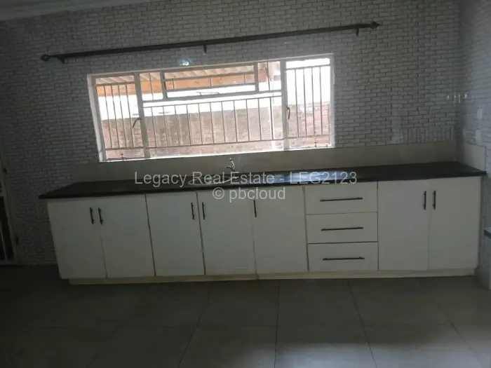 4 Bedroom House to Rent in Westgate