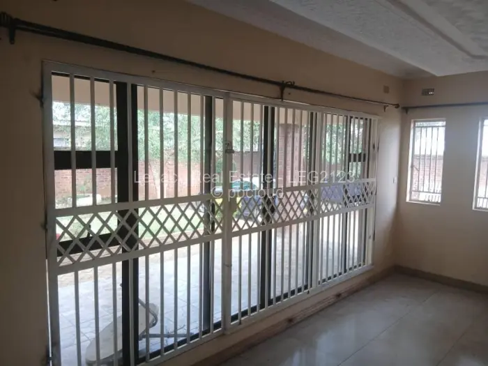 4 Bedroom House to Rent in Westgate