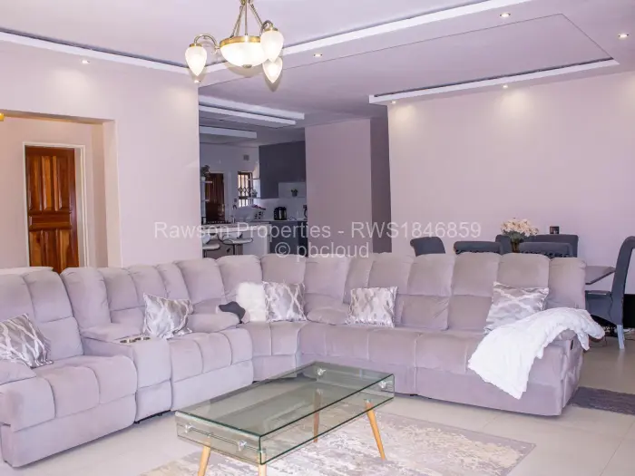4 Bedroom House for Sale in Madokero Estates, Harare