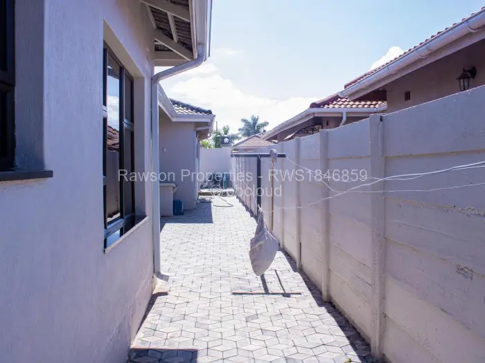4 Bedroom House for Sale in Madokero Estates, Harare