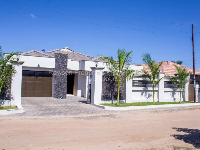 4 Bedroom House for Sale in Madokero Estates, Harare