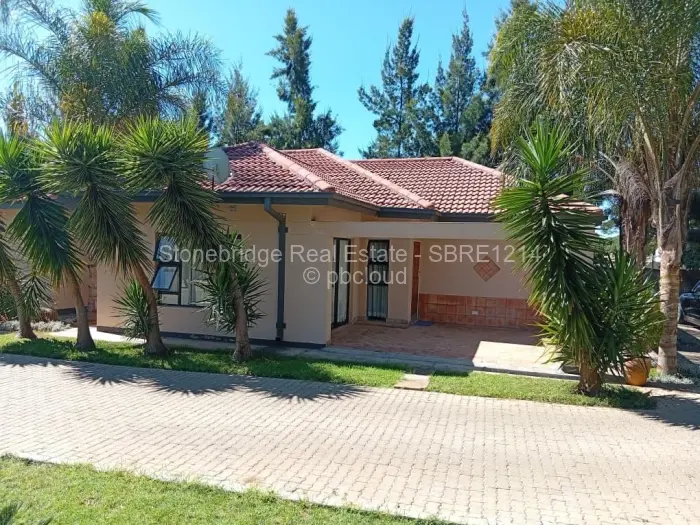 Townhouse/Cluster to Rent in Hillside Byo, Bulawayo