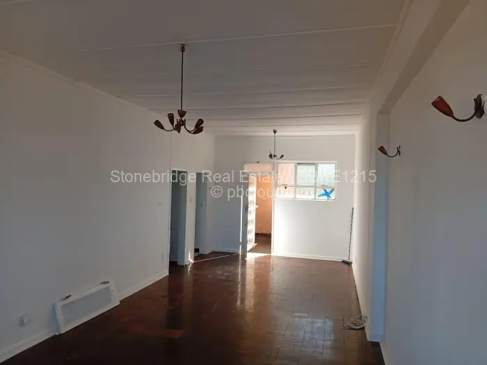 Flat/Apartment to Rent in Bulawayo City Centre, Bulawayo