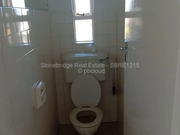 Flat/Apartment to Rent in Bulawayo City Centre, Bulawayo