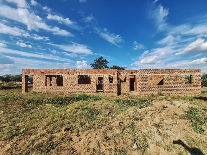 4 Bedroom House for Sale in Glaudina, Harare