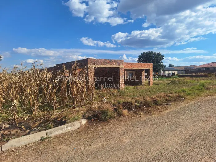 4 Bedroom House for Sale in Glaudina, Harare