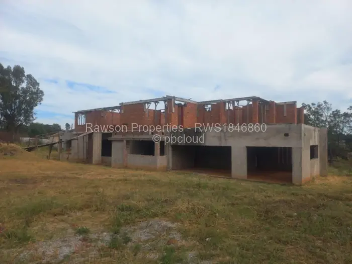 7 Bedroom House for Sale in Gletwin Park, Harare