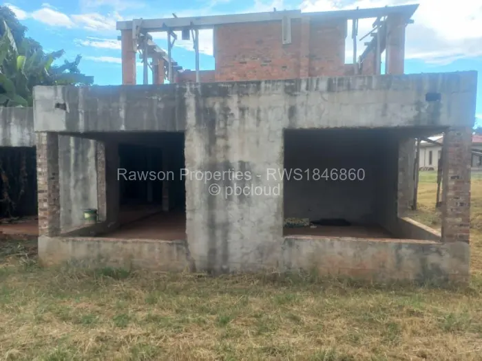 7 Bedroom House for Sale in Gletwin Park, Harare