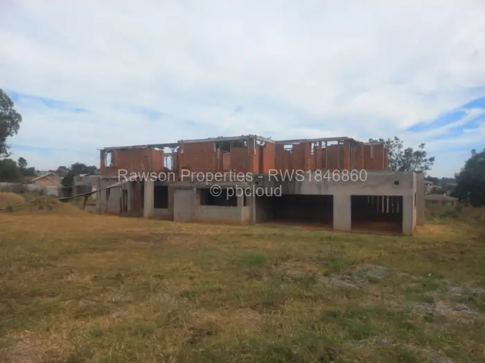 7 Bedroom House for Sale in Gletwin Park, Harare
