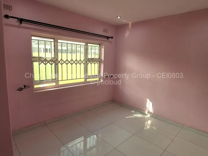House to Rent in Mainway Meadows, Harare