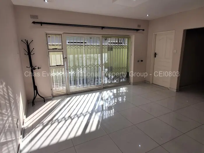 House to Rent in Mainway Meadows, Harare