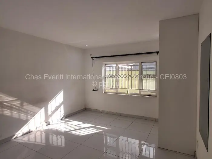 House to Rent in Mainway Meadows, Harare