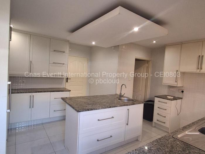 House to Rent in Mainway Meadows, Harare