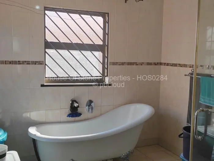 3 Bedroom House to Rent in Madokero Estates