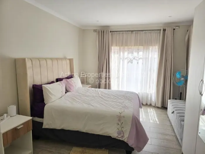 4 Bedroom House to Rent in Mount Pleasant