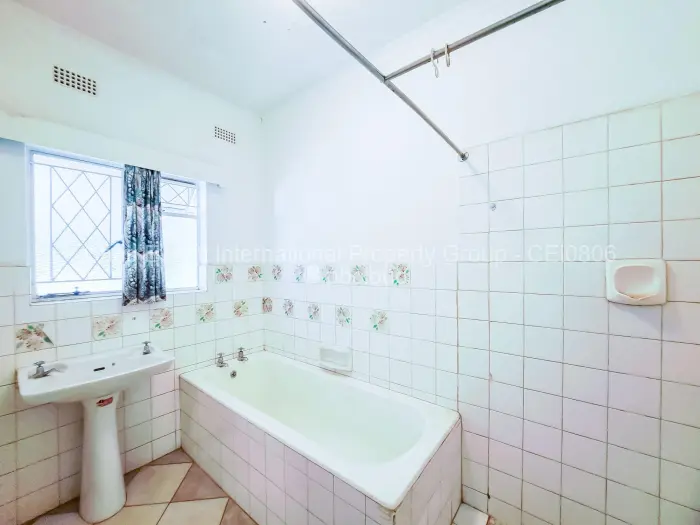 4 Bedroom House to Rent in Mount Pleasant, Harare