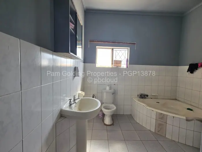4 Bedroom House for Sale in Burnside, Bulawayo