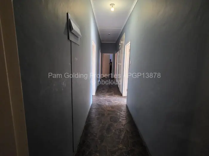 4 Bedroom House for Sale in Burnside, Bulawayo