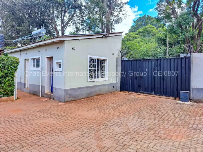 2 Bedroom Cottage/Garden Flat to Rent in Meyrick Park, Harare