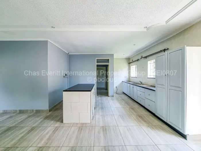 2 Bedroom Cottage/Garden Flat to Rent in Meyrick Park, Harare