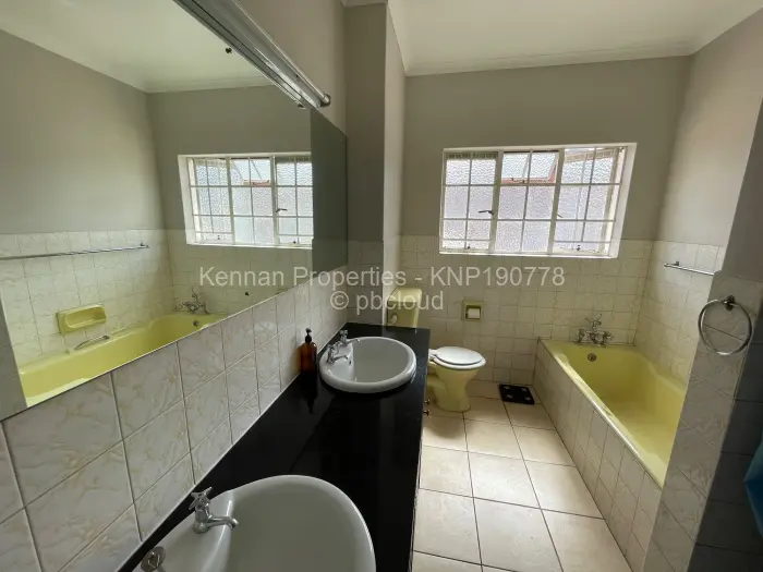 Townhouse/Cluster for Sale in Avenues, Harare