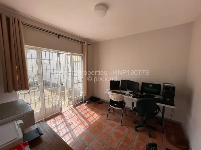 Townhouse/Cluster for Sale in Avenues, Harare