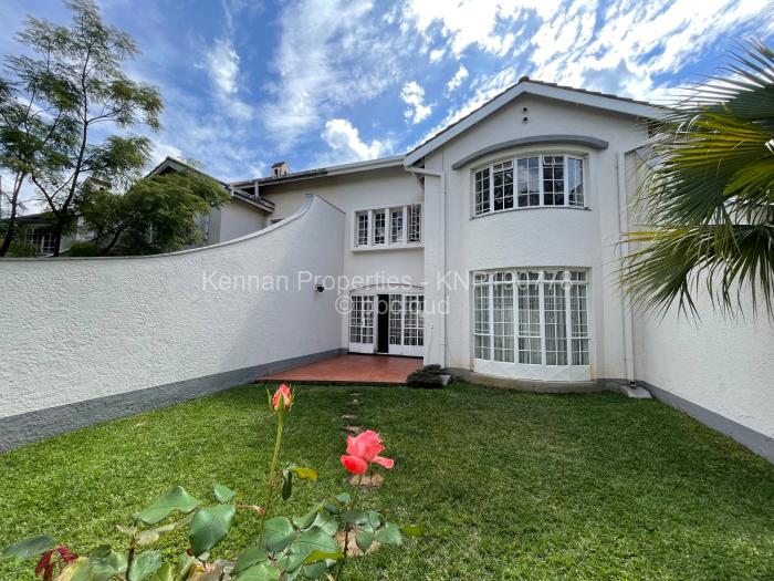 Townhouse/Cluster for Sale in Avenues, Harare
