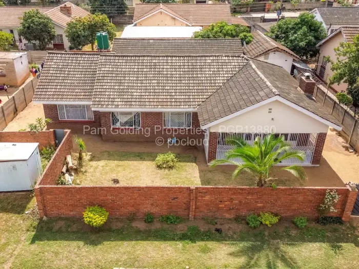 4 Bedroom House for Sale in Houghton Park, Harare