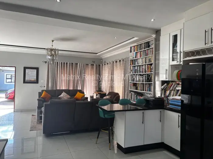 Townhouse/Cluster for Sale in Waterfalls, Harare