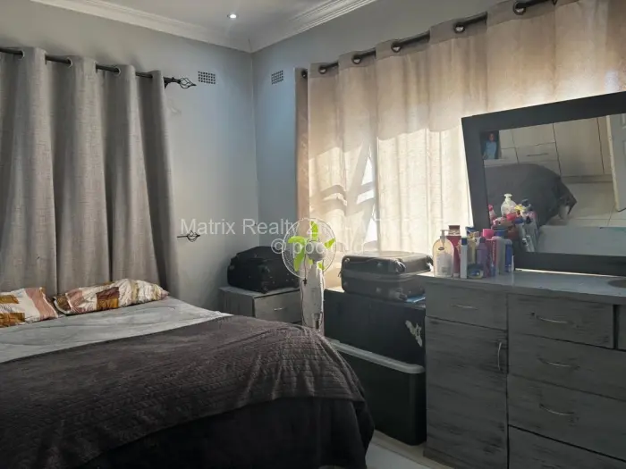 Townhouse/Cluster for Sale in Waterfalls, Harare