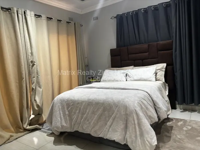 Townhouse/Cluster for Sale in Waterfalls, Harare