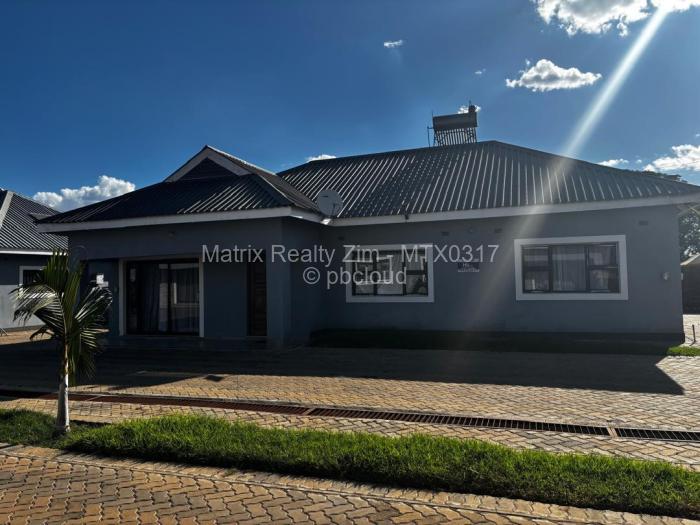 Townhouse/Cluster for Sale in Waterfalls, Harare