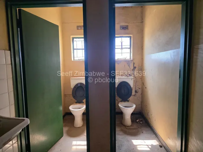 Retail/Shop for Sale in Mkoba, Gweru