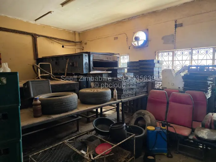 Retail/Shop for Sale in Mkoba, Gweru