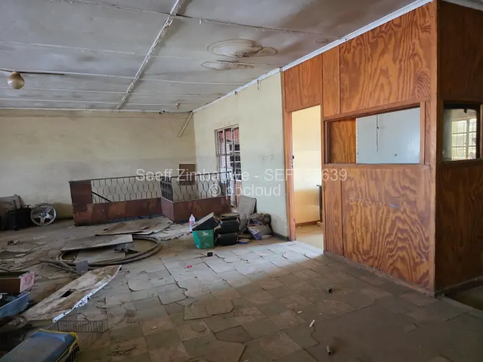 Retail/Shop for Sale in Mkoba, Gweru