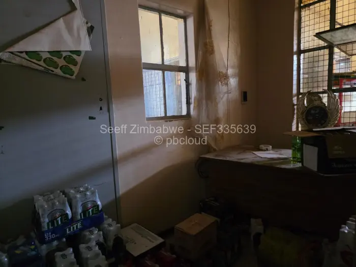 Retail/Shop for Sale in Mkoba, Gweru