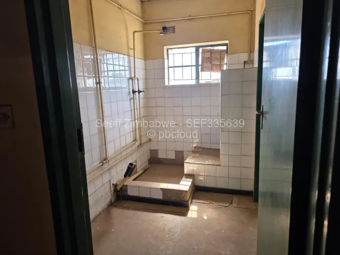 Retail/Shop for Sale in Mkoba, Gweru