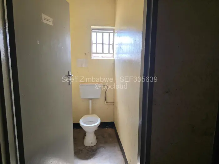 Retail/Shop for Sale in Mkoba, Gweru