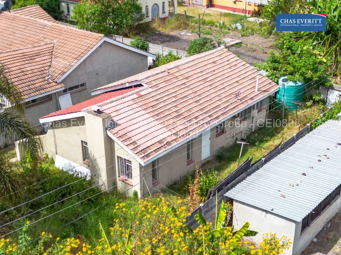 8 Bedroom House for Sale in Waterfalls, Harare